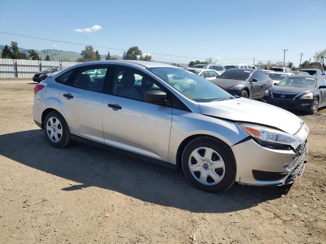 Photo 4 from auction – 2015 FORD FOCUS S with VIN 1FADP3E22FL349232