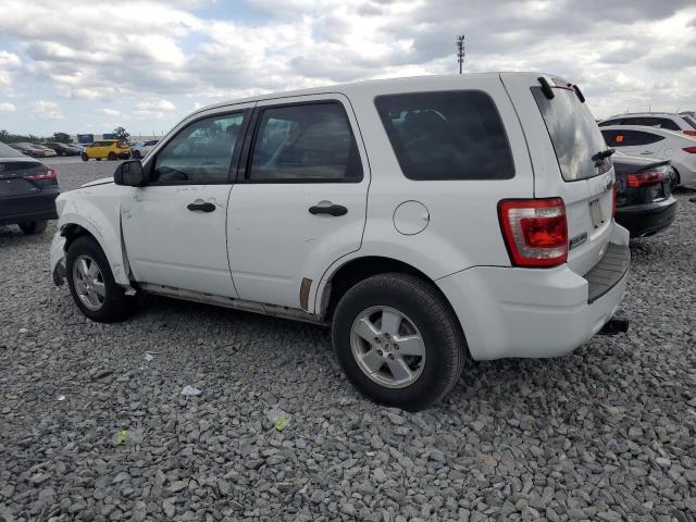 Снимка 2 от търг – 2011 FORD ESCAPE XLS с VIN 1FMCU0C72BKC18356