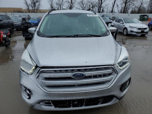Photo 5 from auction – 2017 FORD ESCAPE SE with VIN 1FMCU9GD5HUC64572