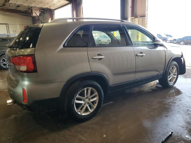 Photo 3 from auction – 2015 KIA SORENTO LX with VIN 5XYKTCA61FG633680