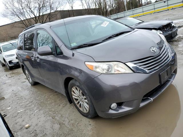 Photo 4 from auction – 2013 TOYOTA SIENNA XLE with VIN 5TDYK3DCXDS397643