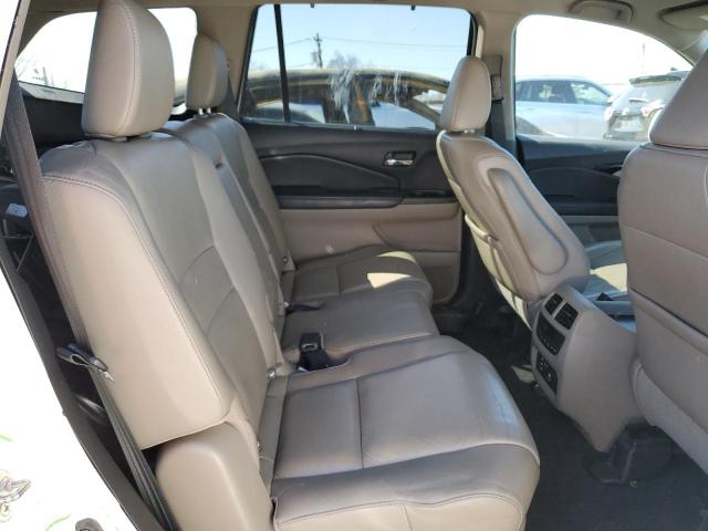 Photo 11 from auction – 2016 HONDA PILOT TOUR with VIN 5FNYF6H97GB040191