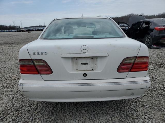 Photo 6 from auction – 2000 MERCEDES-BENZ E 320 with VIN WDBJF65J4YB156192