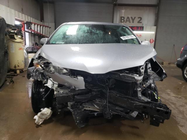 Photo 5 from auction – 2018 TOYOTA SIENNA XLE with VIN 5TDYZ3DC3JS946347
