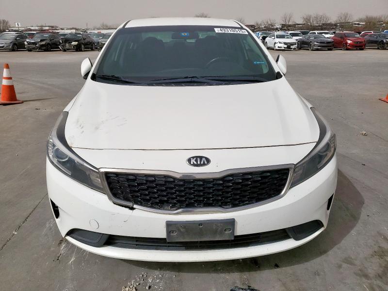 Photo 5 from auction – 2018 KIA FORTE LX with VIN 3KPFL4A77JE219244