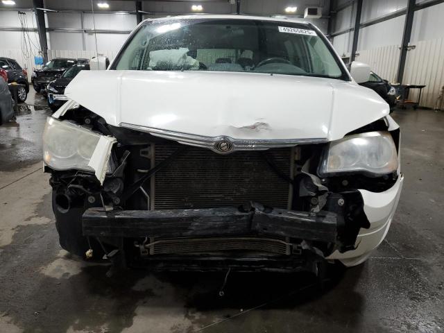 Photo 5 from auction – 2010 CHRYSLER TOWN & COU with VIN 2A4RR5DX2AR351463