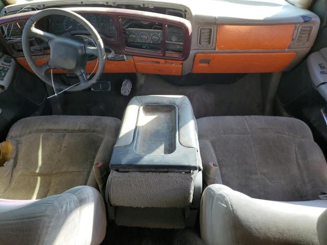 Photo 8 from auction – 2002 CHEVROLET SILVERADO with VIN 2GCEC19VX21147001