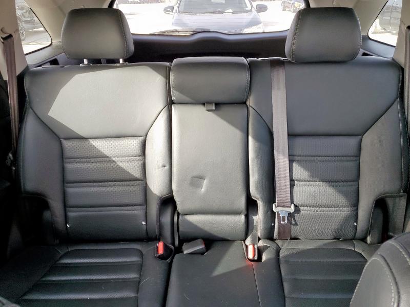 Photo 10 from auction – 2017 KIA SORENTO SX with VIN 5XYPKDA59HG227266