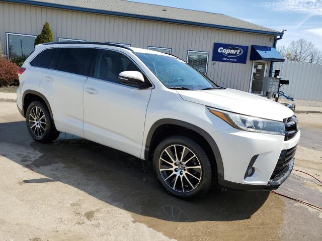 Zdjęcie 4 z aukcji – 2018 TOYOTA HIGHLANDER z VIN 5TDKZRFH9JS530546