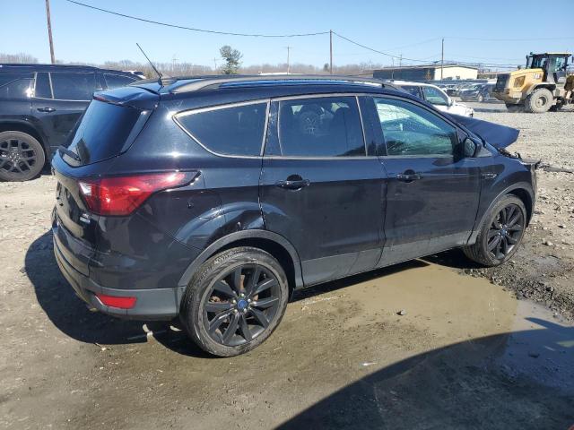 Photo 3 from auction – 2019 FORD ESCAPE SE with VIN 1FMCU9GDXKUB18790