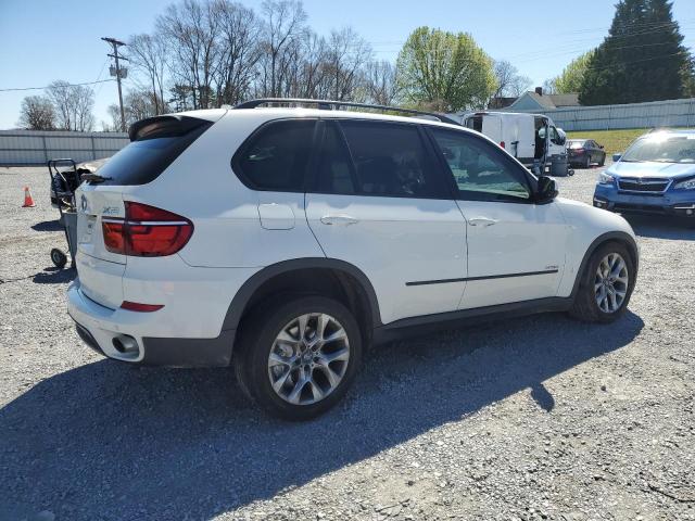Photo 3 from auction – 2011 BMW X5 XDRIVE3 with VIN 5UXZV4C58BL738670
