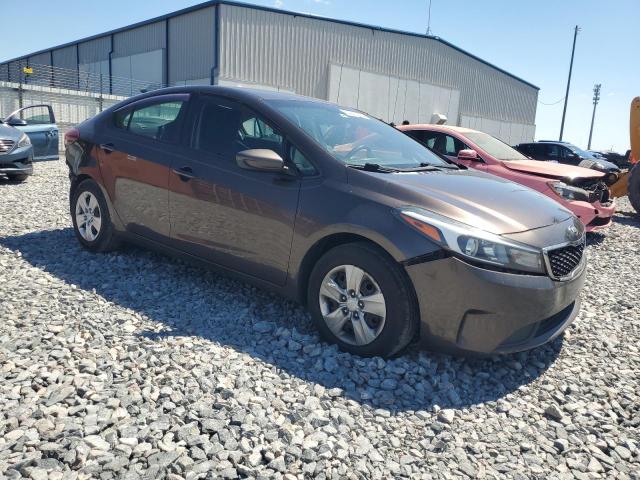 Снимка 4 от търг – 2017 KIA FORTE LX с VIN 3KPFL4A75HE137880