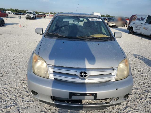 Photo 5 from auction – 2005 TOYOTA SCION XA with VIN JTKKT624550093147