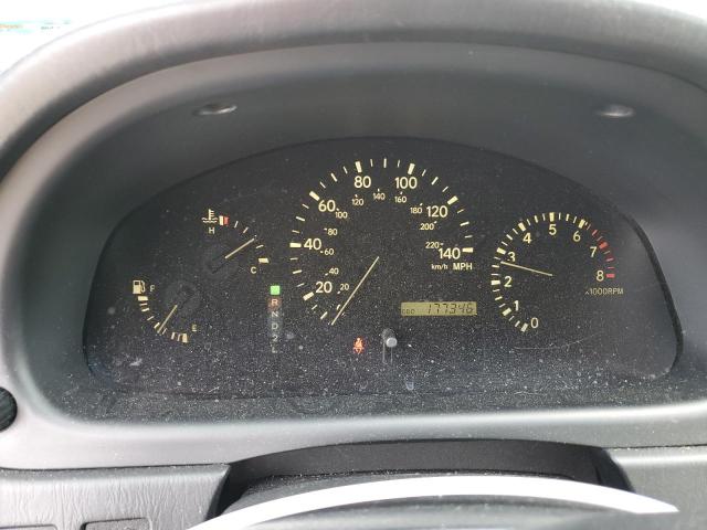 Photo 9 from auction – 2001 LEXUS RX 300 with VIN JTJHF10U810166789