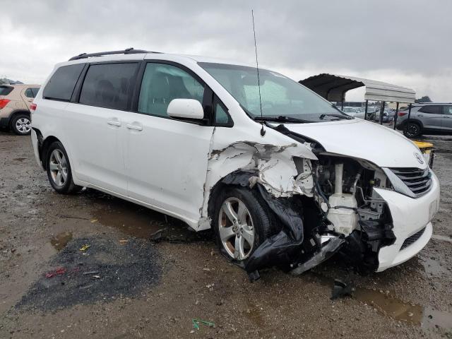 Photo 4 from auction – 2012 TOYOTA SIENNA LE with VIN 5TDKK3DC6CS279531