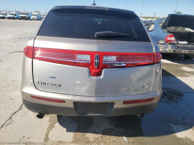 Photo 6 from auction – 2018 LINCOLN MKT with VIN 2LMHJ5AT9JBL00948