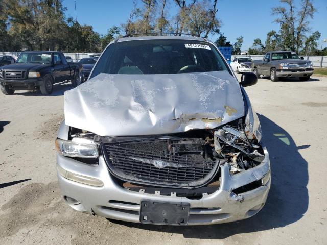 Photo 5 from auction – 2000 CHRYSLER TOWN & COU with VIN 1C4GP54G7YB561391