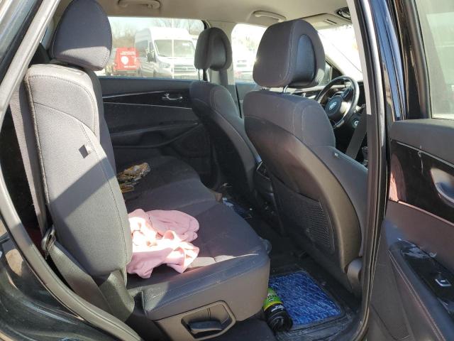 Photo 11 from auction – 2016 KIA SORENTO LX with VIN 5XYPGDA35GG109651