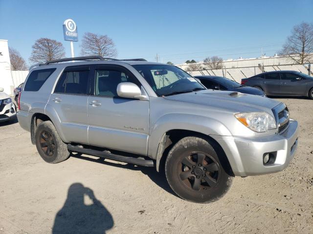 Снимка 4 от търг – 2007 TOYOTA 4RUNNER SR с VIN JTEBU14R970107324