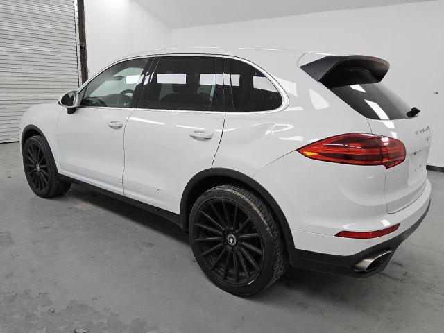 Снимка 2 от търг – 2016 PORSCHE CAYENNE с VIN WP1AA2A28GLA01613