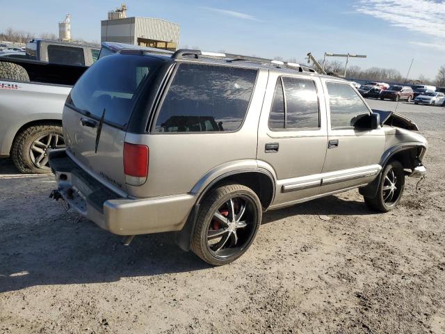 Photo 3 from auction – 2001 CHEVROLET BLAZER with VIN 1GNDT13WX1K214649