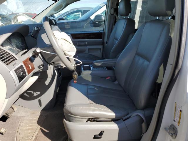 Photo 7 from auction – 2010 CHRYSLER TOWN & COU with VIN 2A4RR5DX2AR351463