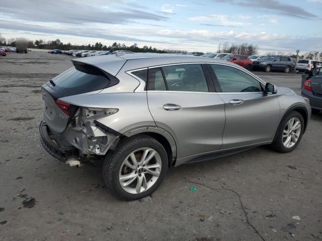 Photo 3 from auction – 2017 INFINITI QX30 BASE with VIN SJKCH5CP1HA020045