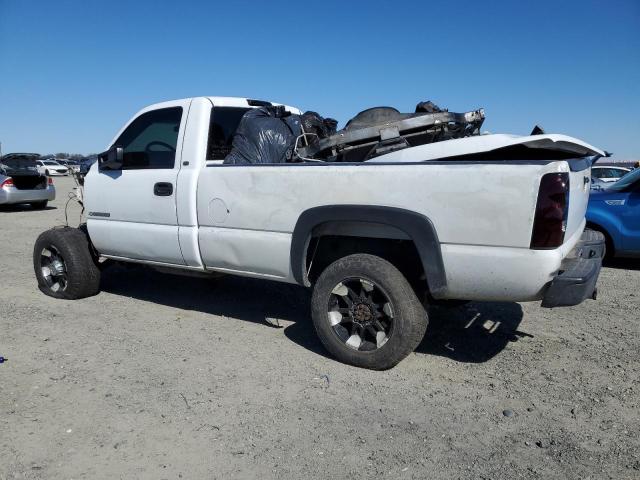 Photo 2 from auction – 2005 CHEVROLET SILVERADO with VIN 1GCHC24U55E215323