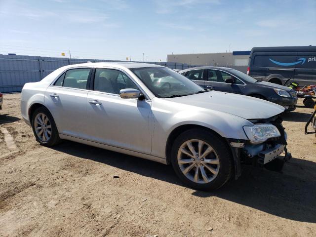 Photo 4 from auction – 2019 CHRYSLER 300 LIMITE with VIN 2C3CCAKG9KH591128
