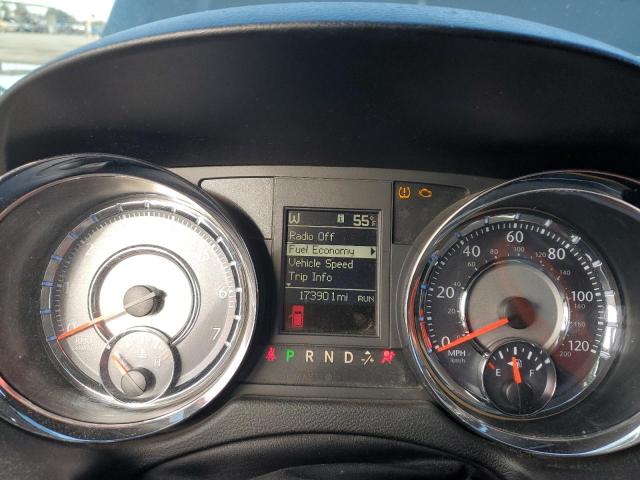 Photo 9 from auction – 2014 CHRYSLER TOWN & COU with VIN 2C4RC1BG7ER215581