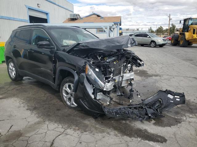 Снимка 4 от търг – 2017 JEEP COMPASS LA с VIN 3C4NJDBN8ST547719