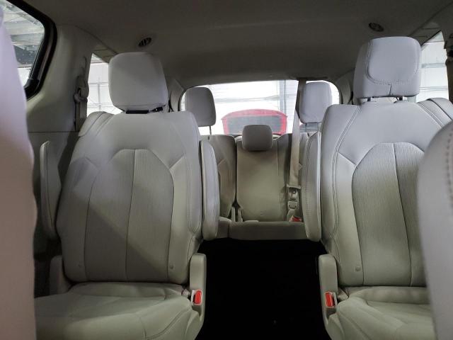 Photo 10 from auction – 2017 CHRYSLER PACIFICA L with VIN 2C4RC1CG2HR657753