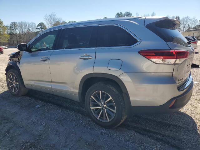 Photo 2 from auction – 2018 TOYOTA HIGHLANDER with VIN 5TDJZRFH5JS857148