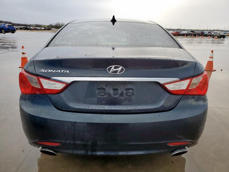 Photo 6 from auction – 2011 HYUNDAI SONATA SE with VIN 5NPEC4AC3BH125965