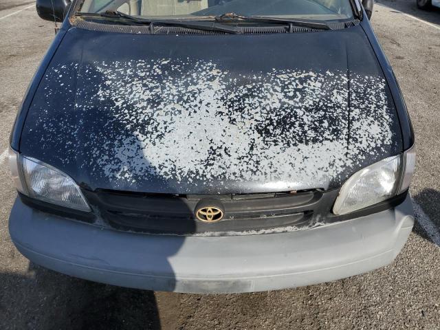 Photo 12 from auction – 2000 TOYOTA SIENNA LE with VIN 4T3ZF13C4YU185081