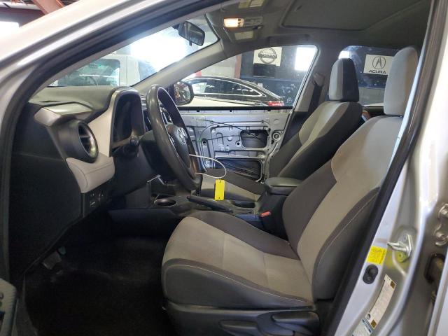 Photo 7 from auction – 2015 TOYOTA RAV4 XLE with VIN JTMRFREV0FD167300