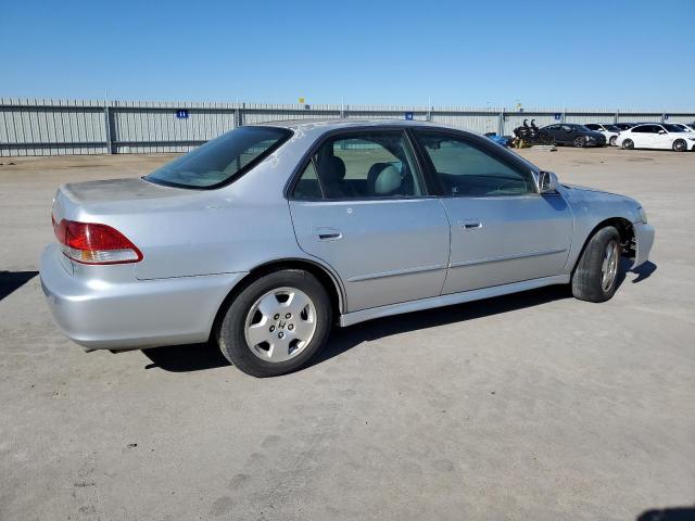 Photo 3 from auction – 2002 HONDA ACCORD with VIN 1HGCG165X2A010096
