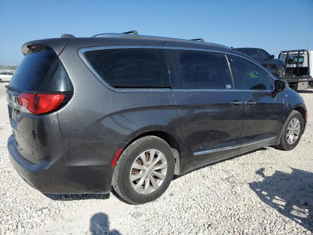 Photo 3 from auction – 2018 CHRYSLER PACIFICA T with VIN 2C4RC1BG5JR142978