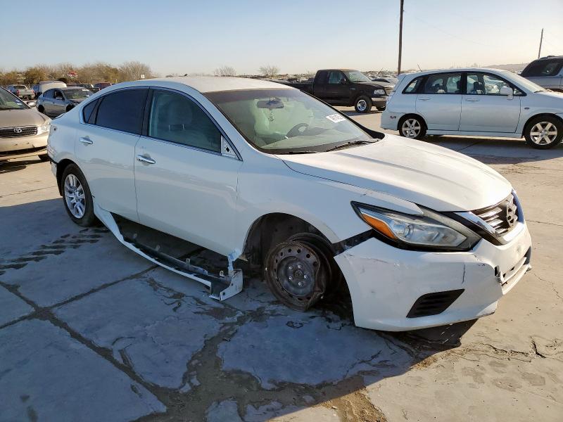 Photo 4 from auction – 2017 NISSAN ALTIMA 2.5 with VIN 1N4AL3AP5HC279874