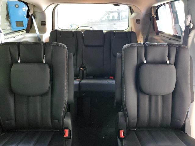 Photo 10 from auction – 2016 CHRYSLER TOWN & COU with VIN 2C4RC1BG8GR166412