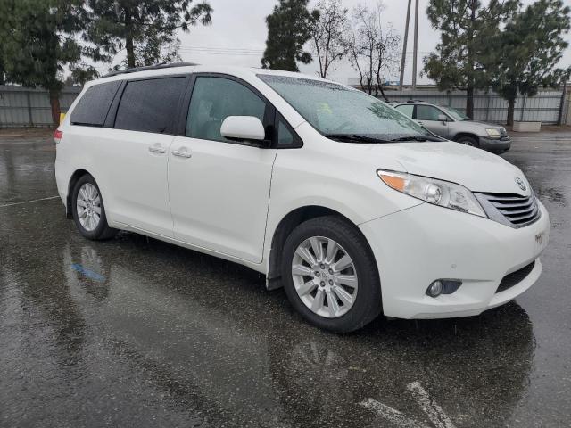 Photo 4 from auction – 2011 TOYOTA SIENNA with VIN 5TDYK3DC3BS171456