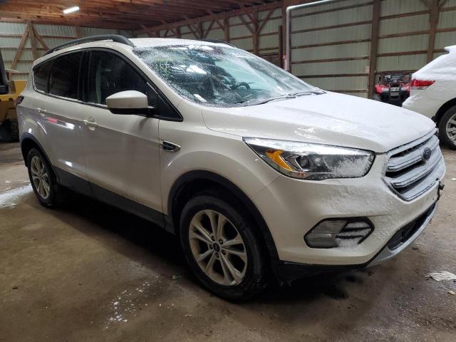 Photo 4 from auction – 2017 FORD ESCAPE SE with VIN 1FMCU9GDXHUD89857