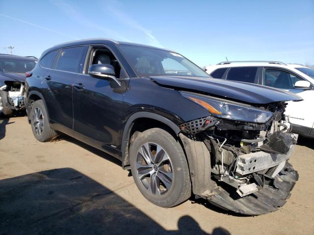 Photo 4 from auction – 2022 TOYOTA HIGHLANDER with VIN 5TDHBRCH0NS555733