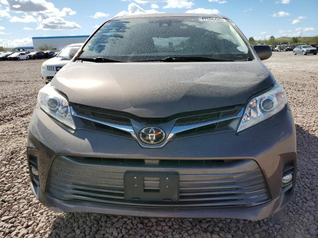 Photo 5 from auction – 2018 TOYOTA SIENNA XLE with VIN 5TDDZ3DC2JS190590