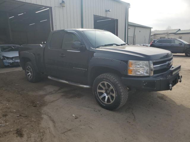 Photo 4 from auction – 2007 CHEVROLET SILVERADO with VIN 1GCEK190X7Z561885