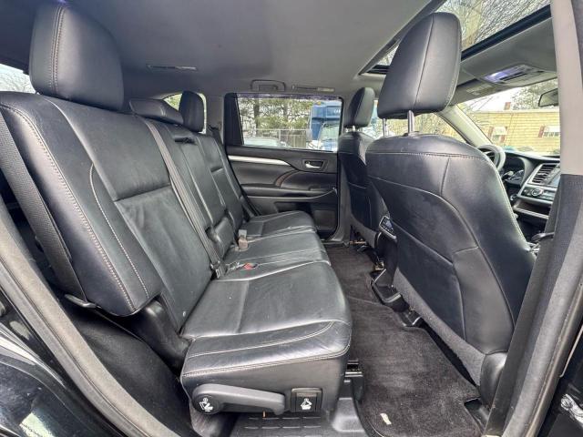 Photo 6 from auction – 2015 TOYOTA HIGHLANDER with VIN 5TDJKRFH2FS197663