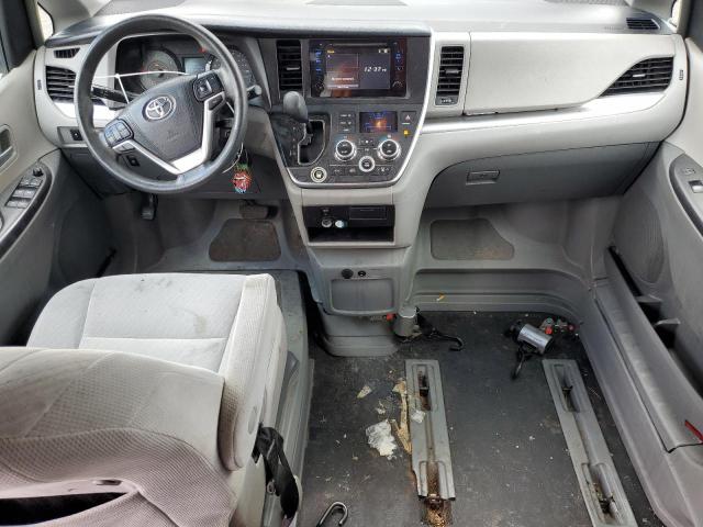 Photo 8 from auction – 2017 TOYOTA SIENNA LE with VIN 5TDKZ3DC7HS771343