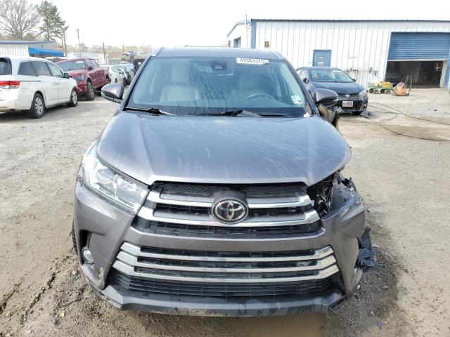 Photo 5 from auction – 2018 TOYOTA HIGHLANDER with VIN 5TDYZRFH6JS260671
