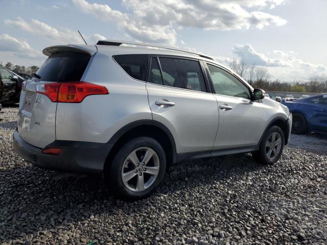 Photo 3 from auction – 2015 TOYOTA RAV4 XLE with VIN JTMWFREV6FD070198