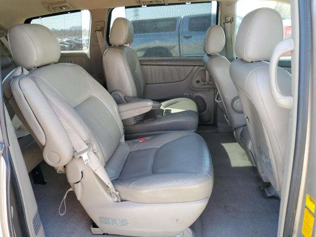 Photo 11 from auction – 2004 TOYOTA SIENNA XLE with VIN 5TDZA22C64S120069